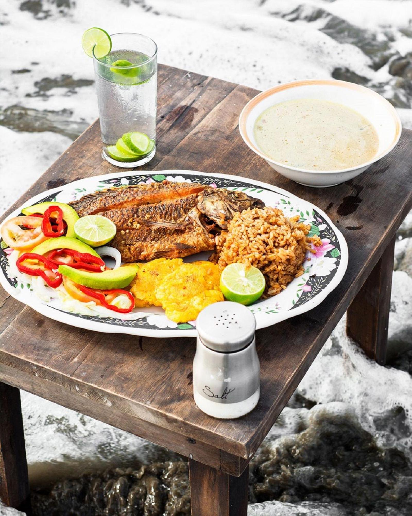 Pensión Hb4 Double With Private Bathroom And Balcony