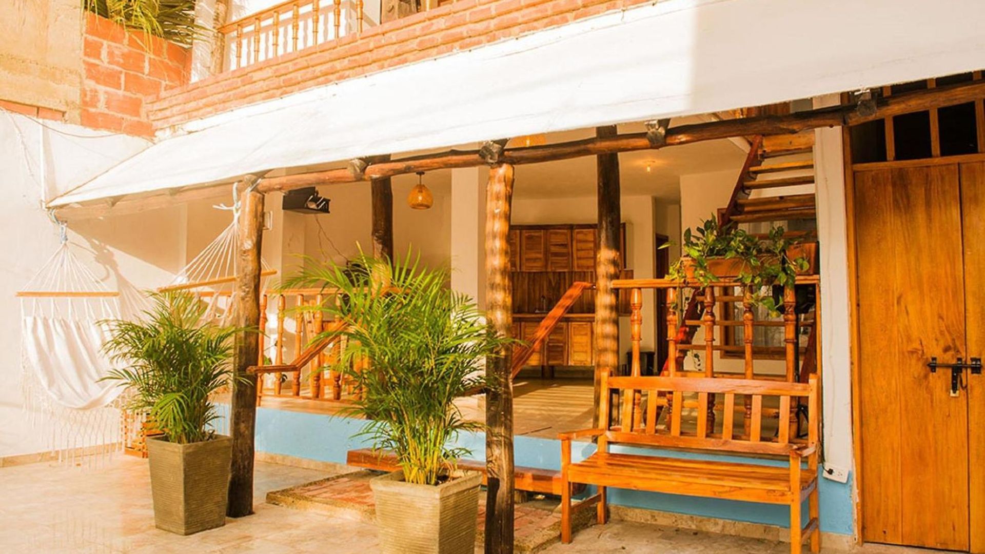 Hb4 Double With Private Bathroom And Balcony Pensión *