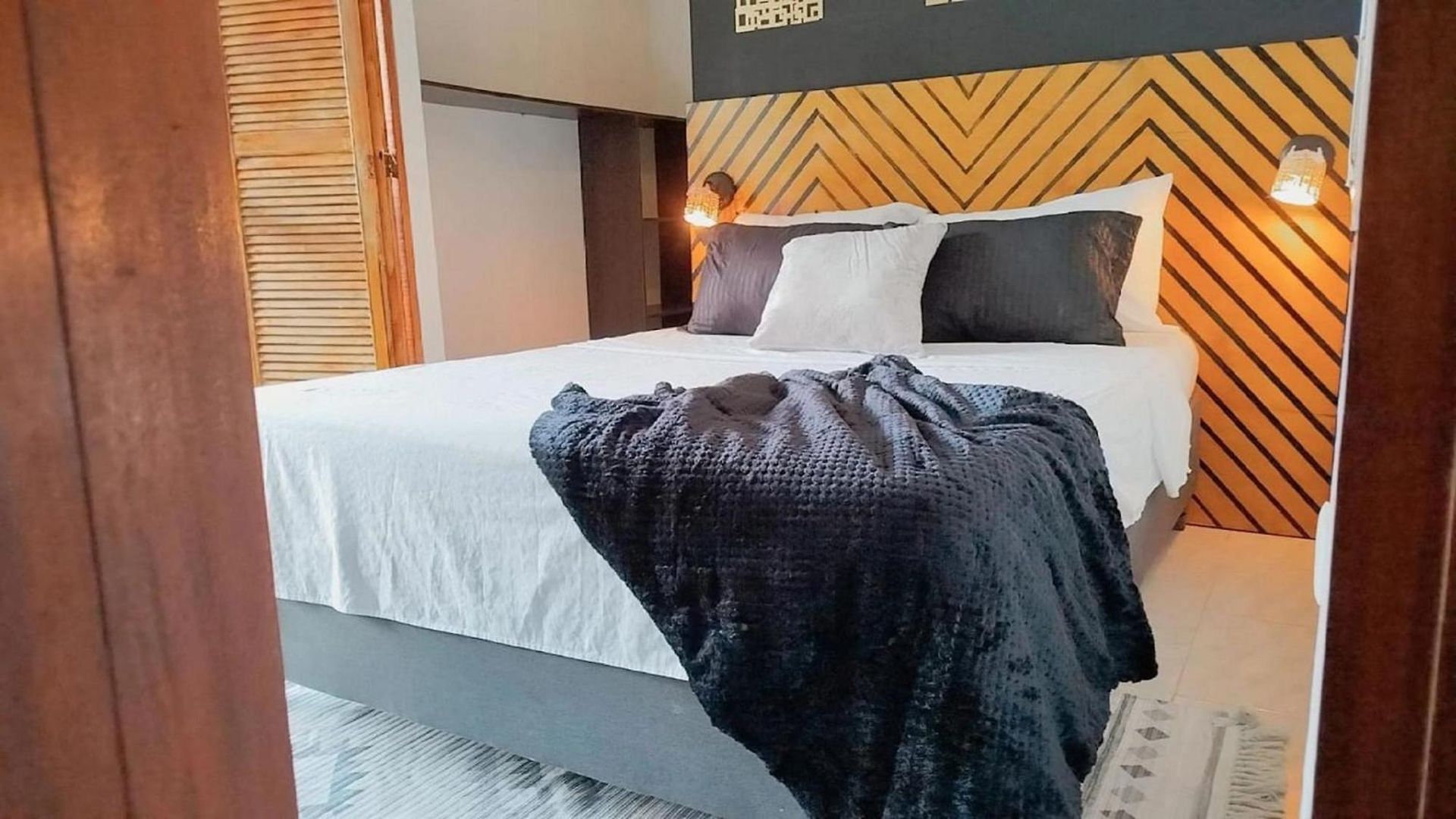 Hb4 Double With Private Bathroom And Balcony Pensión Cartagena