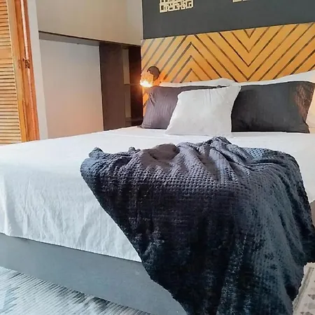 Hb4 Double With Private Bathroom And Balcony Pensión *