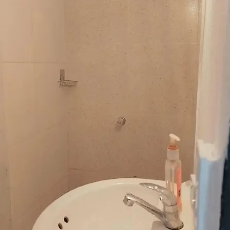 Hb4 Double With Private Bathroom And Balcony Cartagena