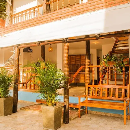 Hb4 Double With Private Bathroom And Balcony Pensión *