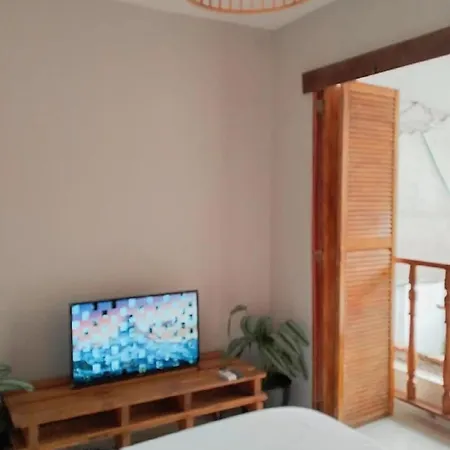 Hb4 Double With Private Bathroom And Balcony *
